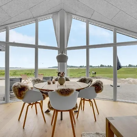 Stunning In Haderslev With Wifi Feriehus Diernæs
